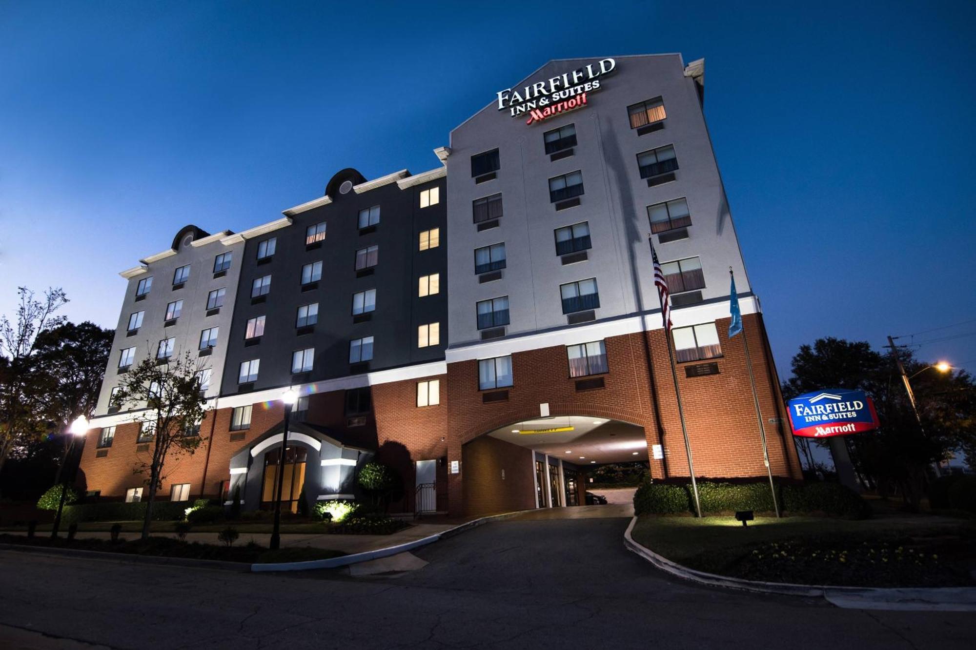 Fairfield Inn & Suites Atlanta Airport North Екстериор снимка